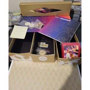 Charizard Ultra Premium Collection Box w/ Accessories Sword & Shield Pokémon TCG
